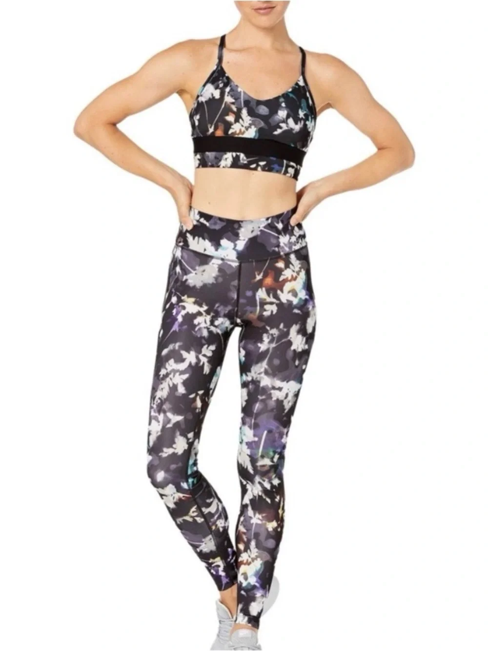 Nike Women's Indy Floral Set Leggings And Bra in Gunsmoke SET(2)